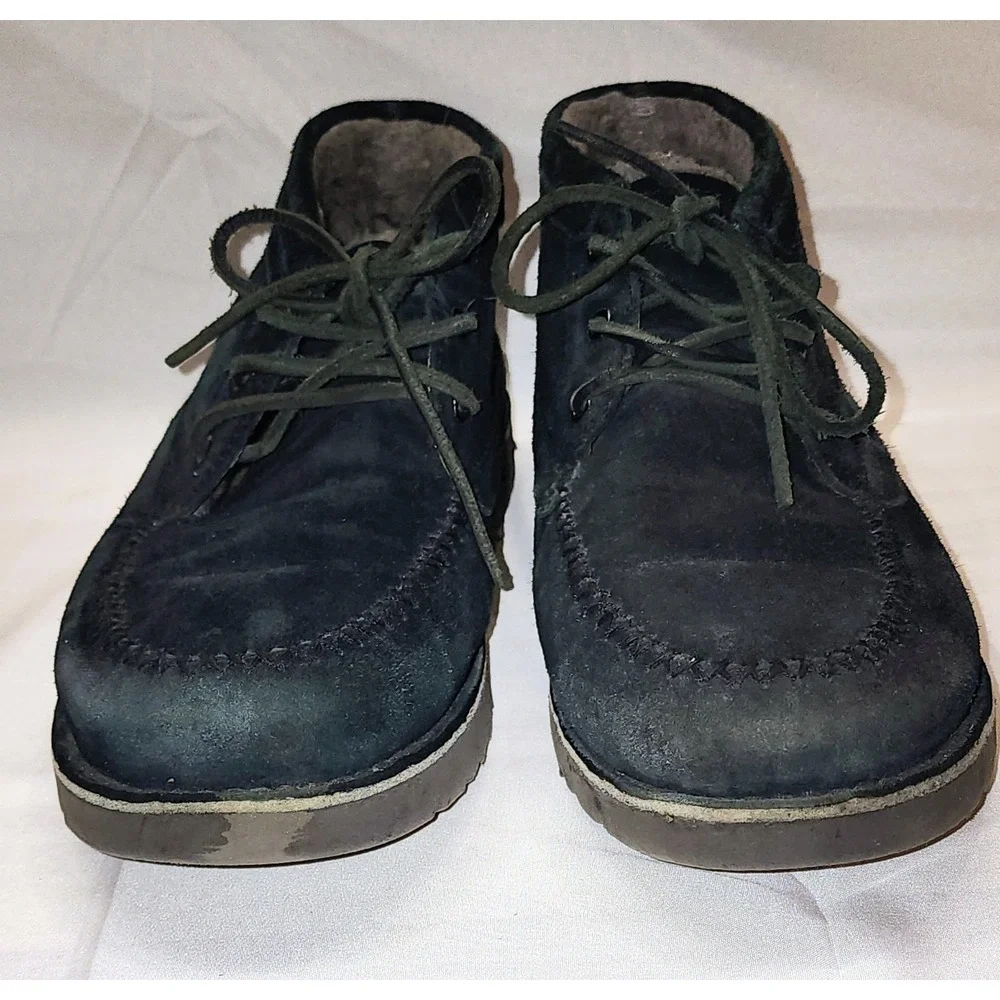UGG Campout Men's 10 Black Suede Sheepskin‎ Leather Low Chukka Boots S/N 1112408